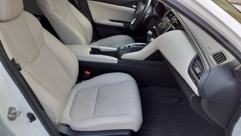 2019 Honda Insight Touring