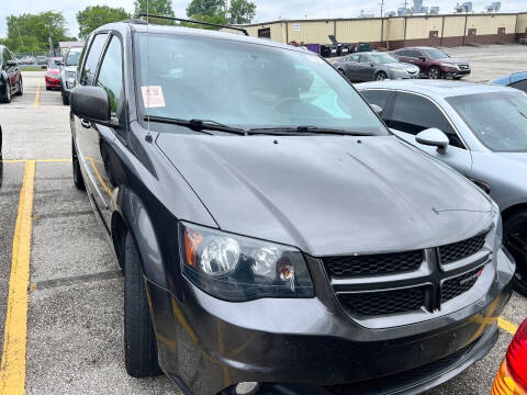 2017 Dodge Grand Caravan for sale at DLA Motors LLC in Detroit MI