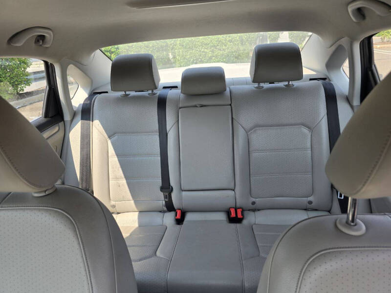 2015 Volkswagen Passat 1.8T S