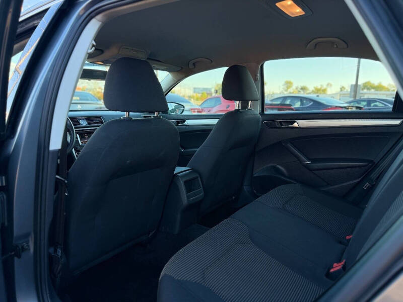 2016 Volkswagen Passat 1.8T S