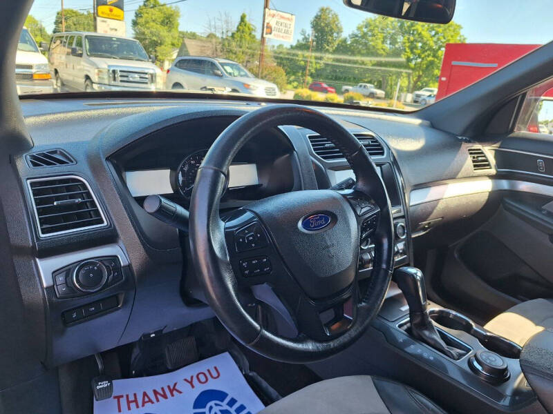 2017 Ford Explorer XLT