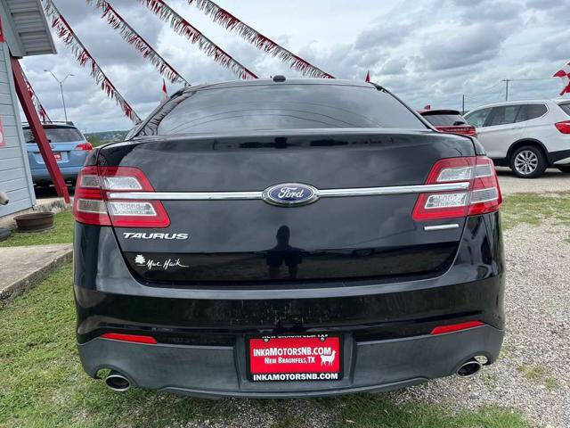 2016 Ford Taurus SE
