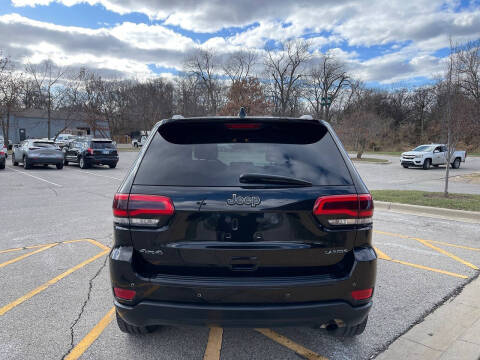 2018 Jeep Grand Cherokee Laredo E