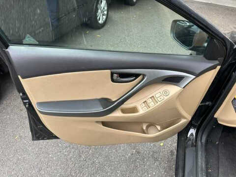 2012 Hyundai Elantra Limited
