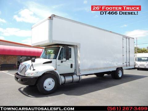 2006 International DuraStar 4300 for sale at Town Cars Auto Sales in West Palm Beach FL