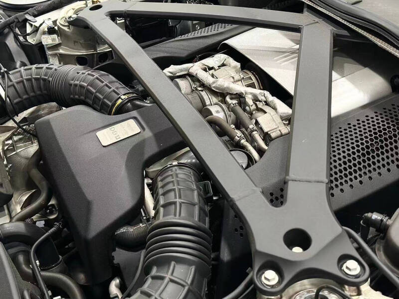 2020 Aston Martin DB11 V8
