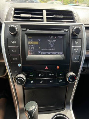 2016 Toyota Camry LE