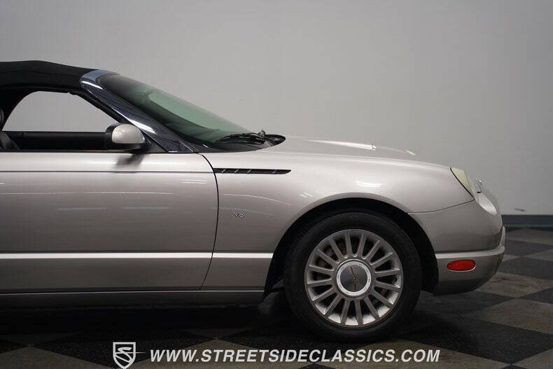 2004 Ford Thunderbird Deluxe