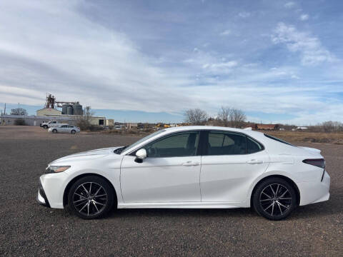 2022 Toyota Camry SE