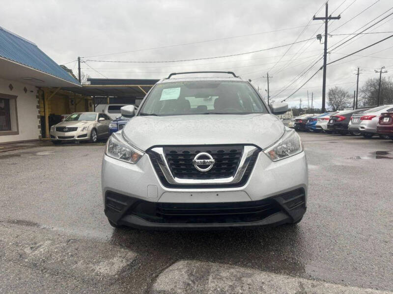 2019 Nissan Kicks S