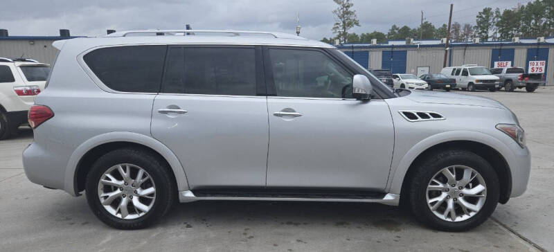 2012 INFINITI QX 56 photo 9