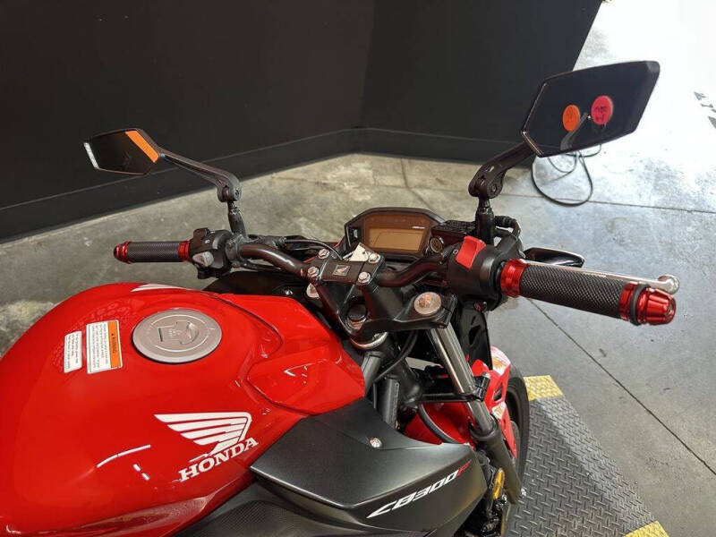 2015 Honda CB300F