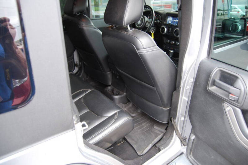 2013 Jeep Wrangler Unlimited Sahara