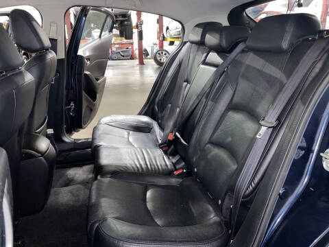 2017 Mazda MAZDA3 Grand Touring