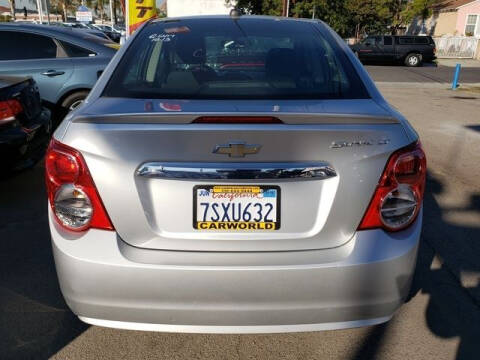 2016 Chevrolet Sonic LT Auto