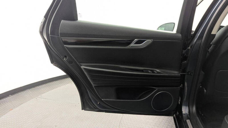 2023 Genesis G80 2.5T