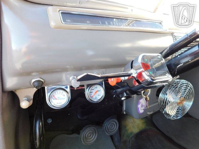 1941 Ford Super Deluxe