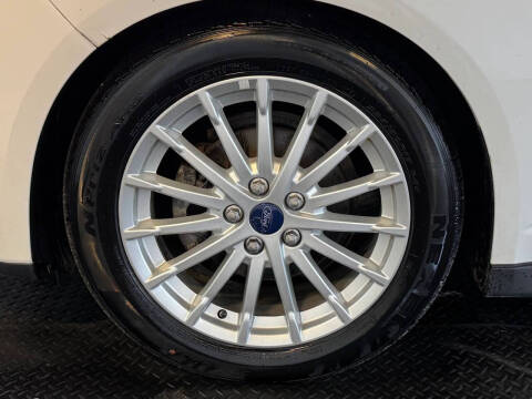 2014 Ford C-MAX Hybrid SE