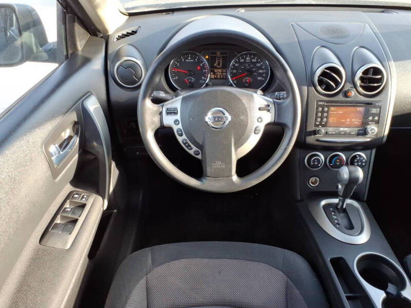2011 Nissan Rogue SV
