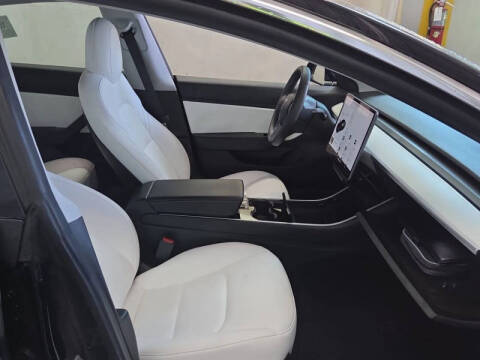 2019 Tesla Model 3 Standard Range Plus