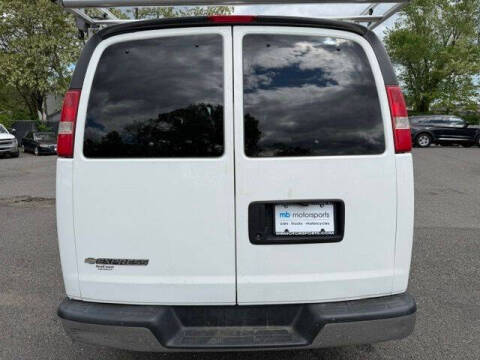 2017 Chevrolet Express LT 2500