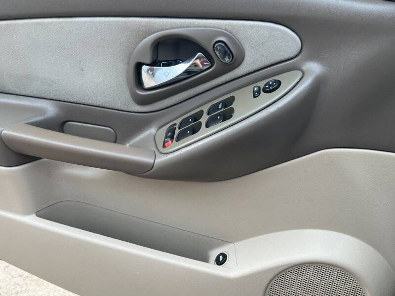 2005 Chevrolet Malibu Maxx LS