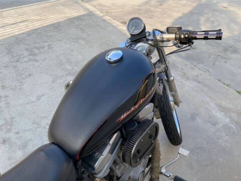 2006 Harley-Davidson XL883C Sportster 883 Custom