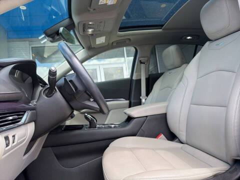 2023 Cadillac XT4 Luxury