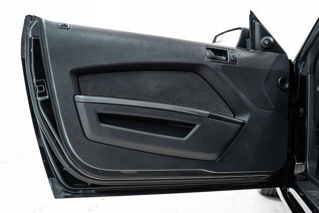 2014 Ford Mustang V6