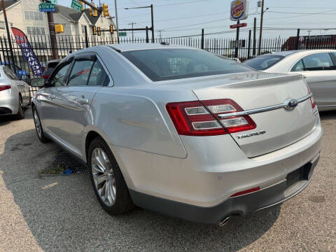 2015 Ford Taurus Limited