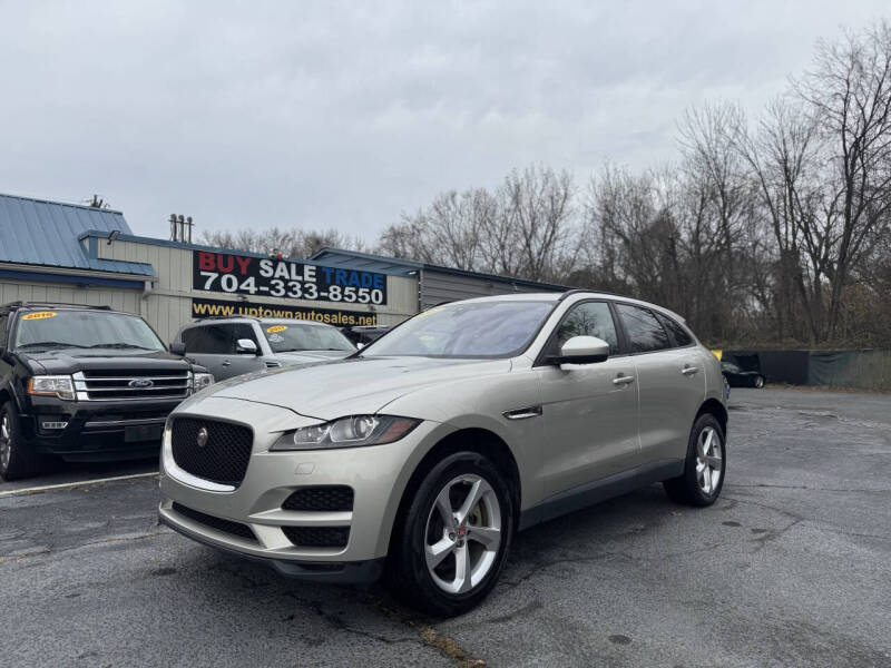 2017 Jaguar F-Pace Premium's photo
