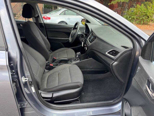 2019 Hyundai Accent SE