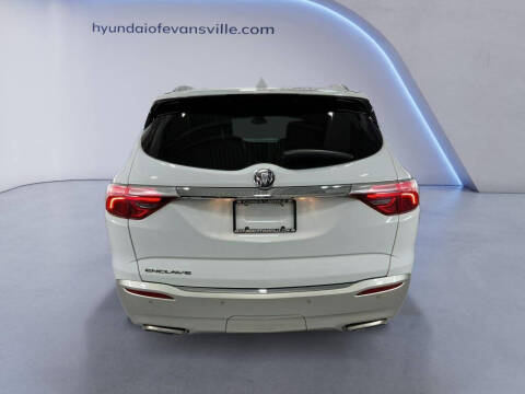 2022 Buick Enclave Essence