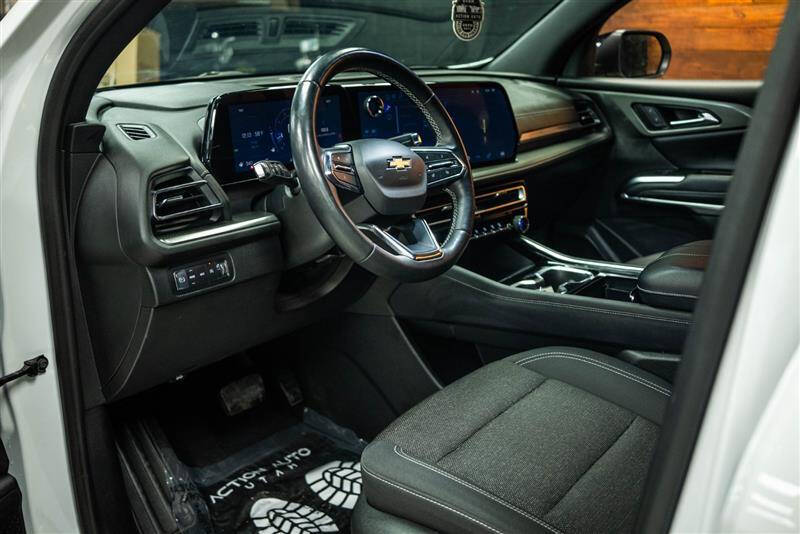 2024 Chevrolet Traverse LT