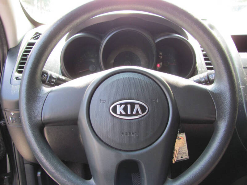 2011 Kia Soul null photo 9