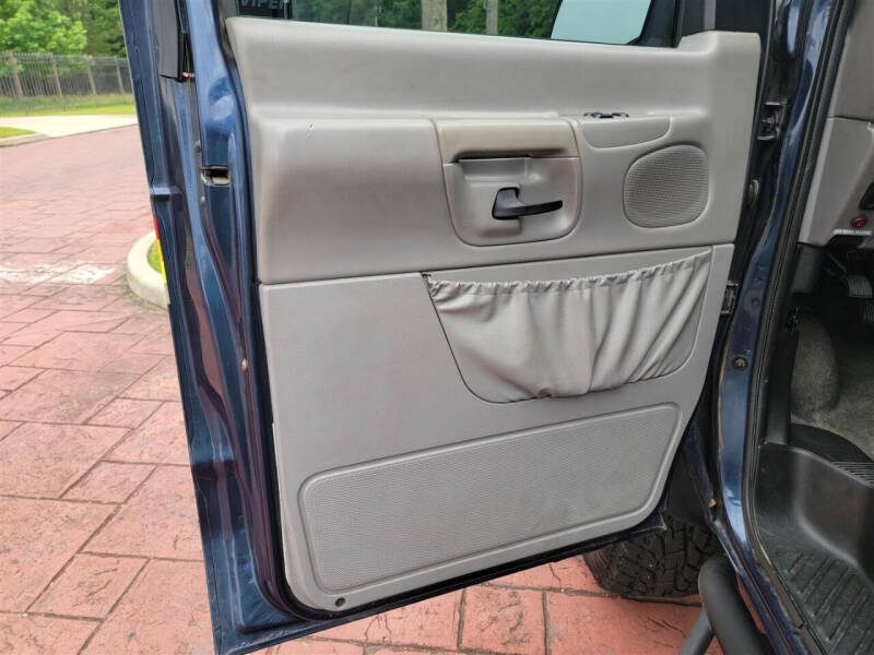 2001 Ford E-Series E-350 SD