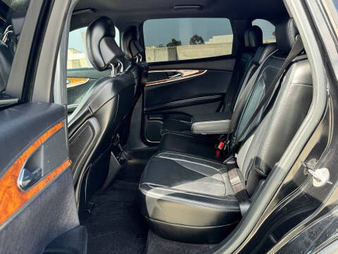 2016 Lincoln MKX Select