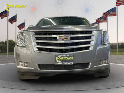 2018 Cadillac Escalade ESV Luxury