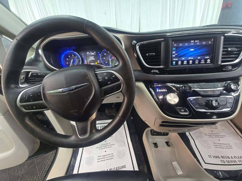 2020 Chrysler Voyager LXi