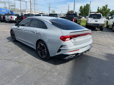 2022 Kia K5