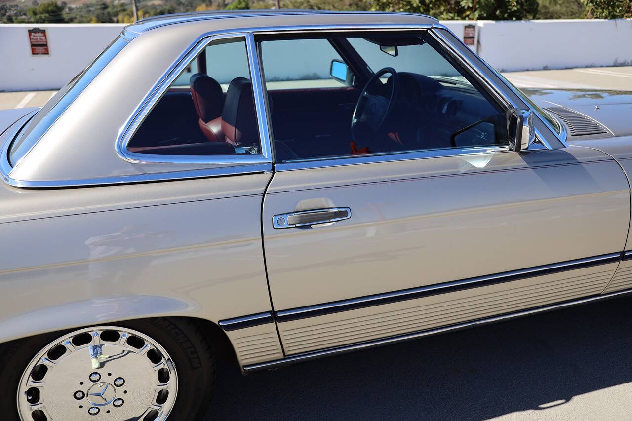 1986 Mercedes-Benz 560-Class for sale at DE AUTOS INC in San Juan Capistrano, CA