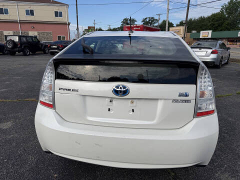 2011 Toyota Prius Two
