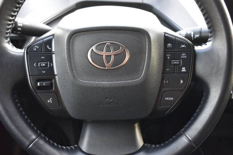 2023 Toyota Prius LE