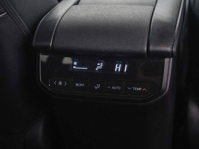 2025 Toyota Highlander XSE