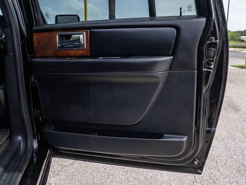 2017 Lincoln Navigator L Select