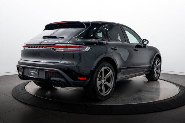 2025 Porsche Macan