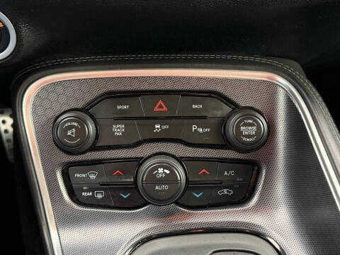 2015 Dodge Challenger R/T Scat Pack