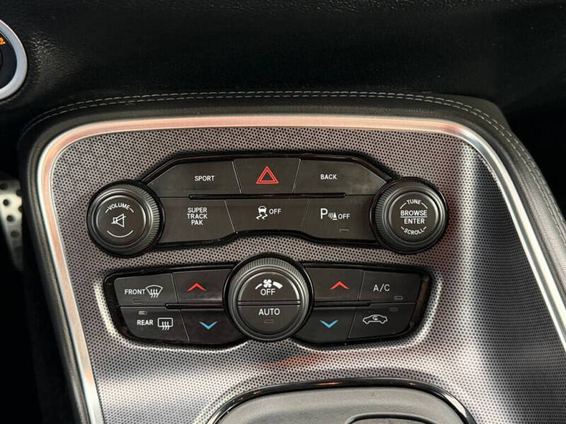 2015 Dodge Challenger R/T Scat Pack