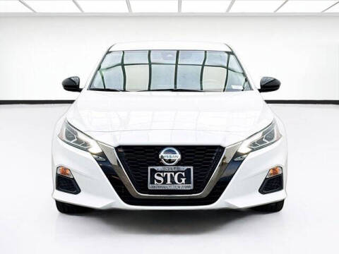 2022 Nissan Altima 2.5 SR