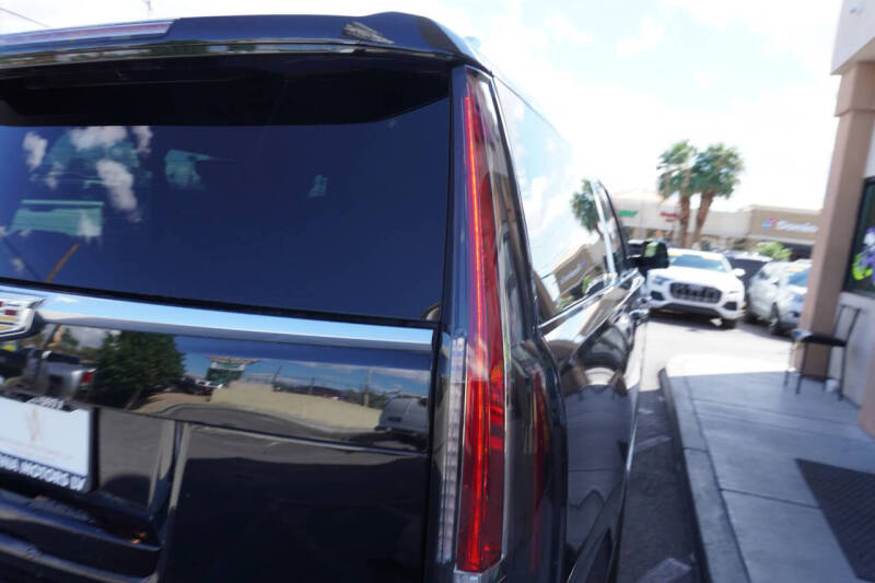 2020 Cadillac Escalade ESV Luxury